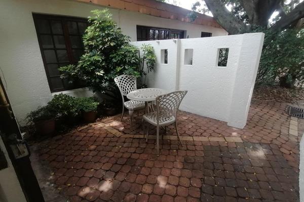 Fully furnished 1 bedroom unit.

This cottage is one of ten. Just bring your clothes.
Open plan kitchen, lounge and dinning ...