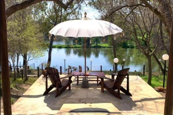 1.46HA Riverside Smallholding In Parys, Free State For Sale

Property Reference Nr: DP2735

Description:
Escape to this hidden gem in ...