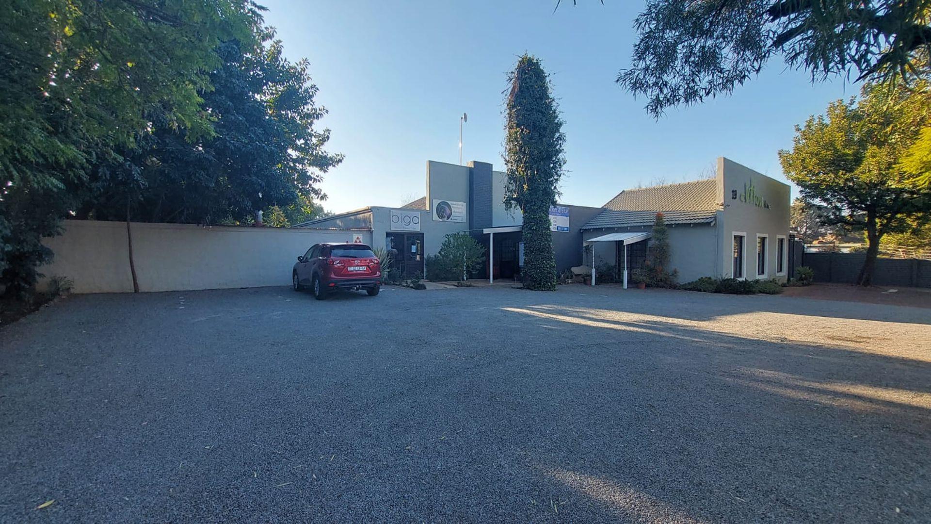 Lyttelton Manor Property Commercial property to rent in Lyttelton