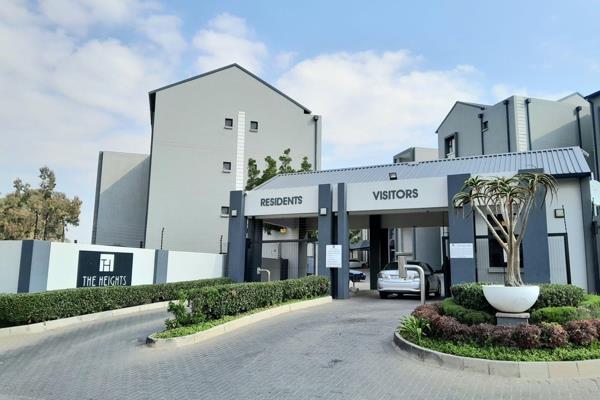 Ground Floor!!

Pristine, upmarket 1-Bedroom 1- Bathroom for sale at The Heights Estate. Midrand

The unit offers a blend of modern ...