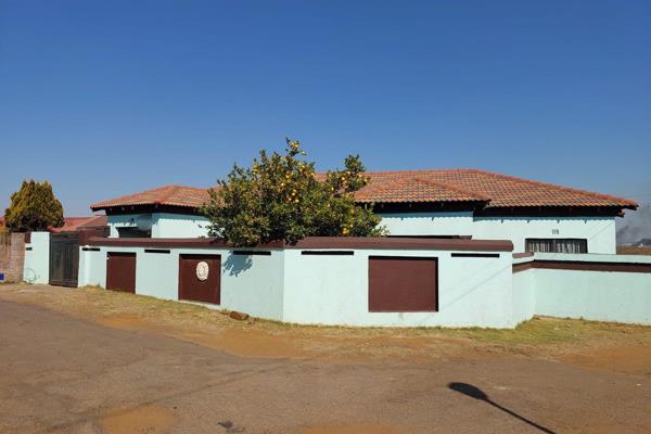 Grab an opportunity to own this lovely and well maintained home located in a nice part of Elspark Ext 4 close to all necessary ...