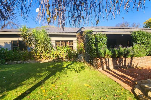 Nestled in the popular Northern suburbs and within walking distance to Sentraal and Preller Square, this home is a family ...