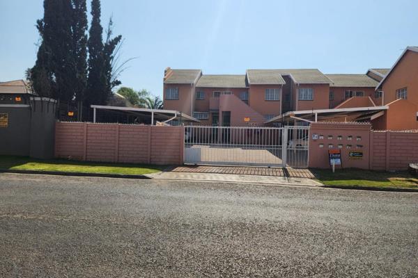 An Investment Opportunity in a Great Location
@ only R580 000

This is an upstairs unit in Alberton which comes with 2 bedrooms, 
a ...