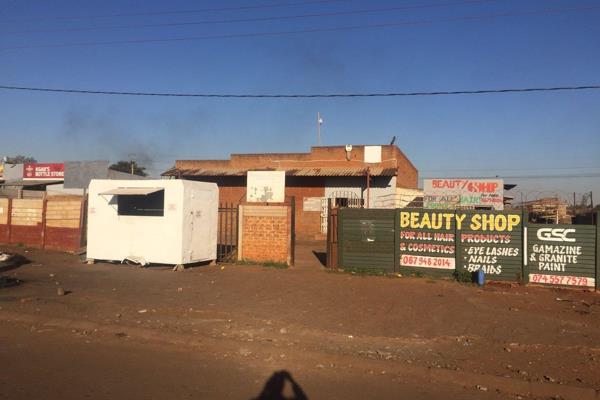 Located in Slovo Park in Welgedacht in Springs, located close to the main road, taxi rank and various other amenities.
Potential for a ...