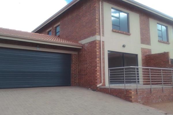 This newly built Double Storey home consists of:
Open Plan kitchen , lounge and dining ...