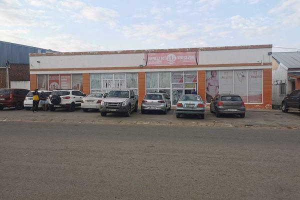 Calling all investors! 
Property zoned Industrial Zone 1 with primary use as industry, industrial caf&#233;, service station ...