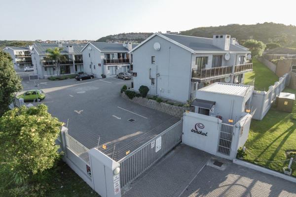 Ideal oppertunity for a secure holiday apartment, in the popular hartenbos holiday ...