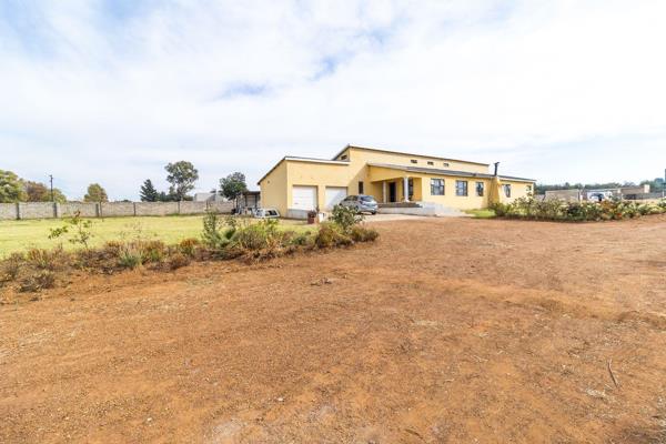 Luxurious 7-Bedroom Property with Independent Cottage and Staff Quarters

Welcome to ...