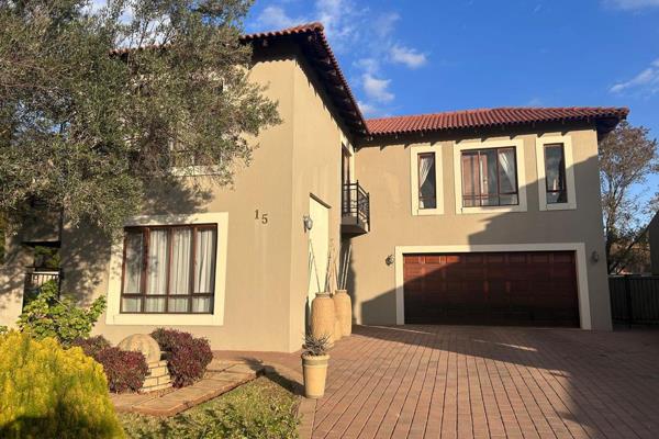 Introducing this charming 3-bedroom house located in the sought-after Eldo Meadows estate in Centurion. Perfect for a family looking ...