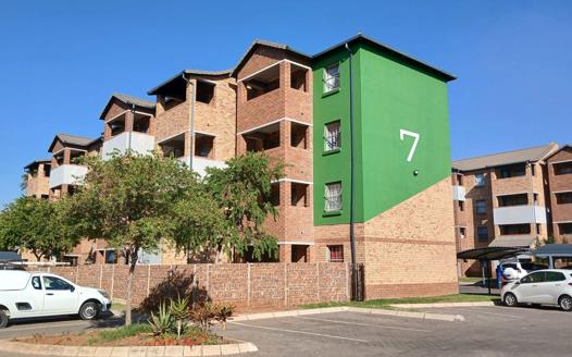 2 Bedroom Apartment / Flat for sale in Heuweloord