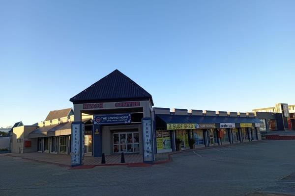 Location: Situated in the heart of Jeffrey&#39;s Bay on Da Gama Road (mian Road), this 12-unit shopping center occupies a prime ...