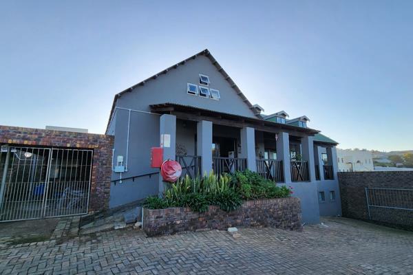 In the vibrant heart of Ferreira Town, Jeffreys Bay, a quaint two-bedroom apartment awaits its next fortunate inhabitants. This ...