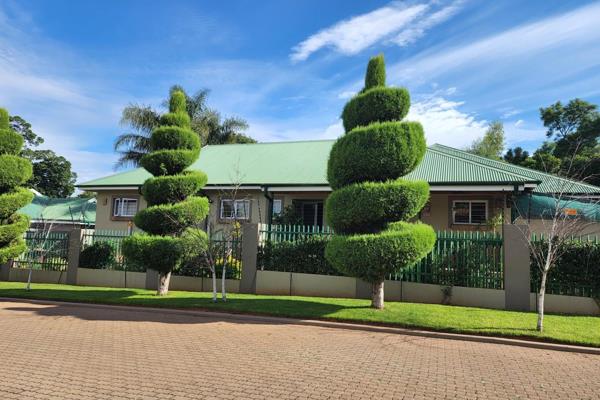 Gracious home with classic finishes

Situated in the country village of Cullinan, you will find this lock-up and go family home. ...