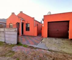 Townhouse for sale in Langa