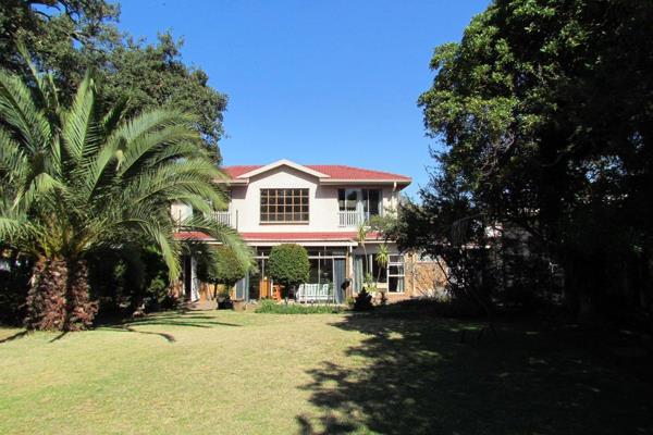 This large 3-bedroom house has retained its beautiful original wooden floors throughout. 
The lounge is spacious and has a fireplace ...