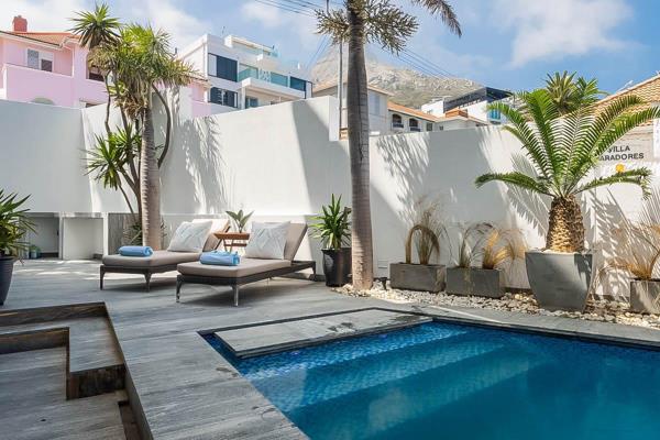 Step into the realm of elegance with this stylish 3-bedroom, 3.5-bathroom apartment nestled in the vibrant heart of Bantry Bay, a jewel ...