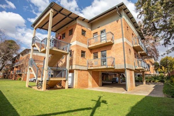 &quot;Investment Opportunity: Prime Student Accommodation with 8 bedrooms and 8 Ensuite Bedrooms! This property features spacious ...