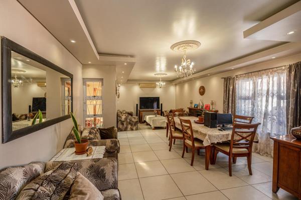 Offers from R 2,550,000 asking price R2,950,000

A dual living property, with a main house and 2 flatlets which both generate a joint ...