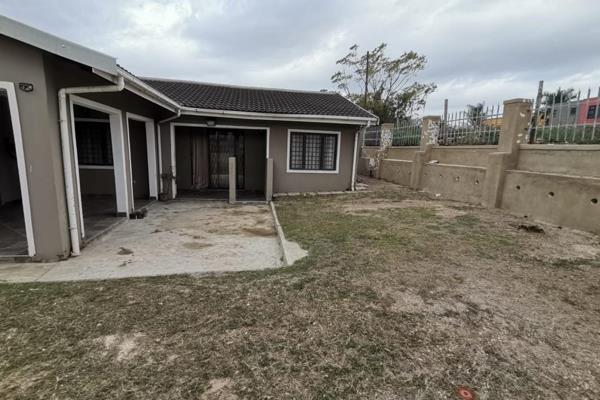 VERULAM: Good space with this 1 bedroom, 1 bathroom flatlet.
Communal Driveway with automatic gates; 2 x parking spaces; tile floors ...