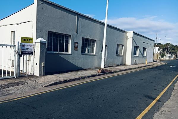 Prime offices to rent in  Berea R15900pm 200sqm
Neat offices in much sought light industrial premises conducive to storage and ...