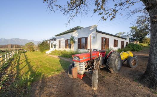 Farm for sale in Stellenbosch Farms