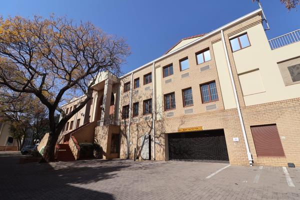 Sought after well run and secure office park in Rivonia. Situated in a quiet area just ...