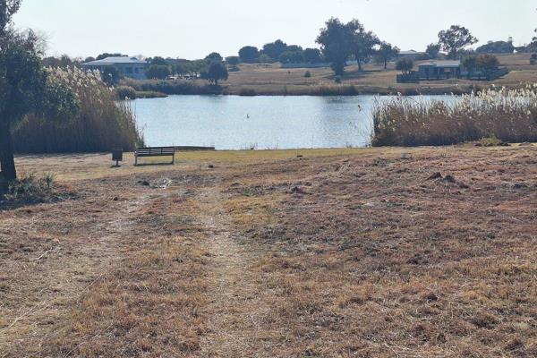 This vacant Land is at the small dam in the Full Title Gated complex. Five different building packages are available to choose from. ...