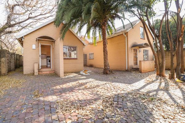 Serious seller will consider offers from R1850000, asking R1950000
4 Bedroom ...