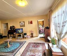 Apartment / Flat for sale in Sundowner