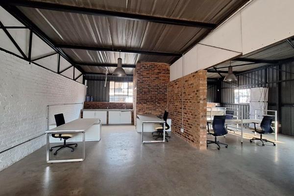 Discover a Versatile 200m&#178; Business Office and Warehouse Space at Market Up ...