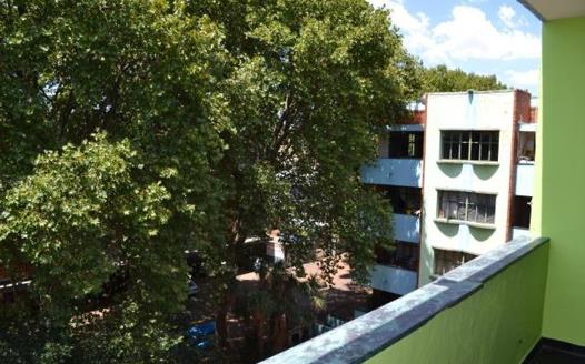 2 Bedroom Apartment / Flat to rent in Yeoville