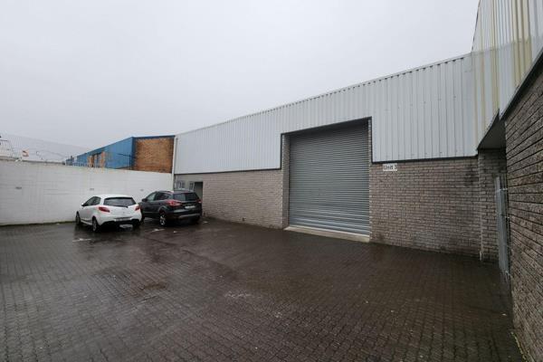 This 400m2 Warehouse TO LET in Brackenfell is centrally located and offers, 1ton pm2 ...