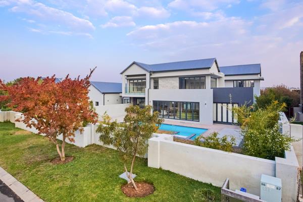 Welcome to this stunning 5-bedroom, 5-bathroom home located in the heart of Steyn City . 
This beautiful property offers the perfect ...