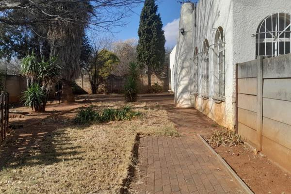 Cozy house in Klipview is now on the market, The house has tranquil views of a park ...