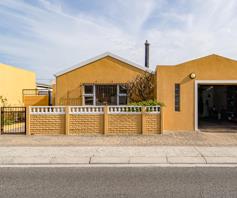 House for sale in Strandfontein Village