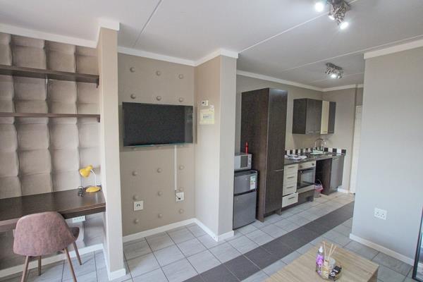 Welcome to your perfect getaway in Dainfern, Sandton! 

This stylish bachelor apartment ...