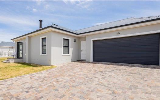 3 Bedroom House for sale in Protea Heights