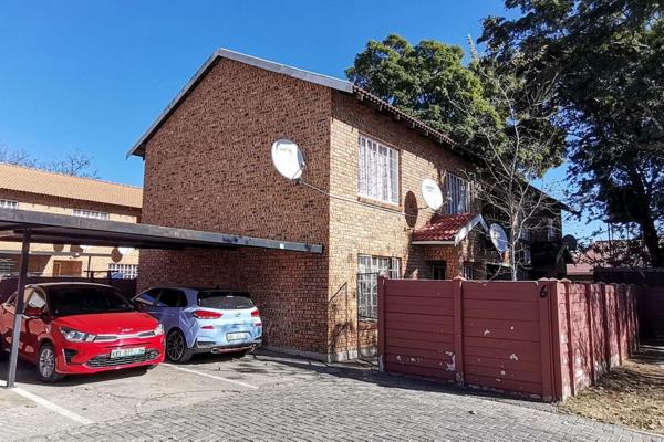 Welcome to your new home in Rustenburg Bo-Dorp, where convenience meets potential. This ground-floor unit in a charming, small complex ...