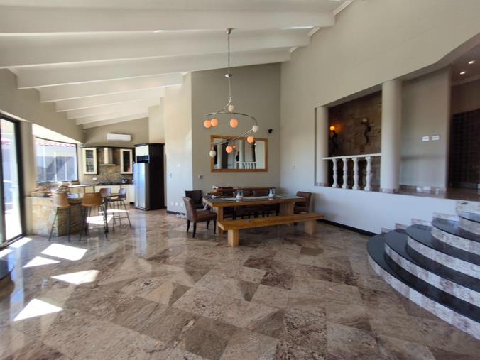 5 Bedroom House for Sale in Regenstein