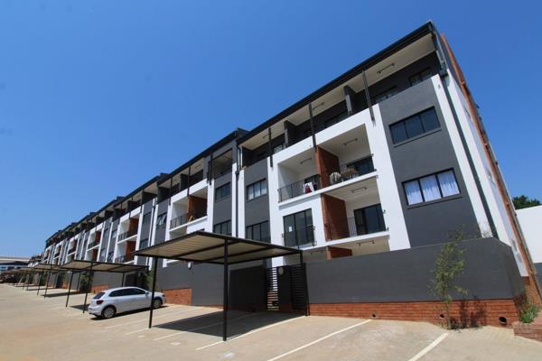 Luxury 3 Bedroom Contemporary Duplex in Bryanston

Experience upscale living in this exquisite 3 bedroom, 2 bathroom duplex, designed ...