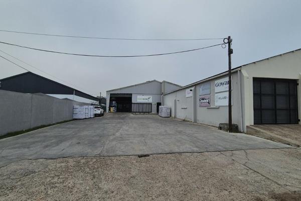 This industrial warehouse is located in the heavy industrial zone of Dal Josafat. 

The ...