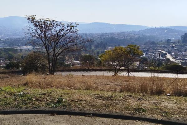 This is a stunning country estate with a vast piece of vacant land measuring 670 square meters, ready to be developed into your dream ...