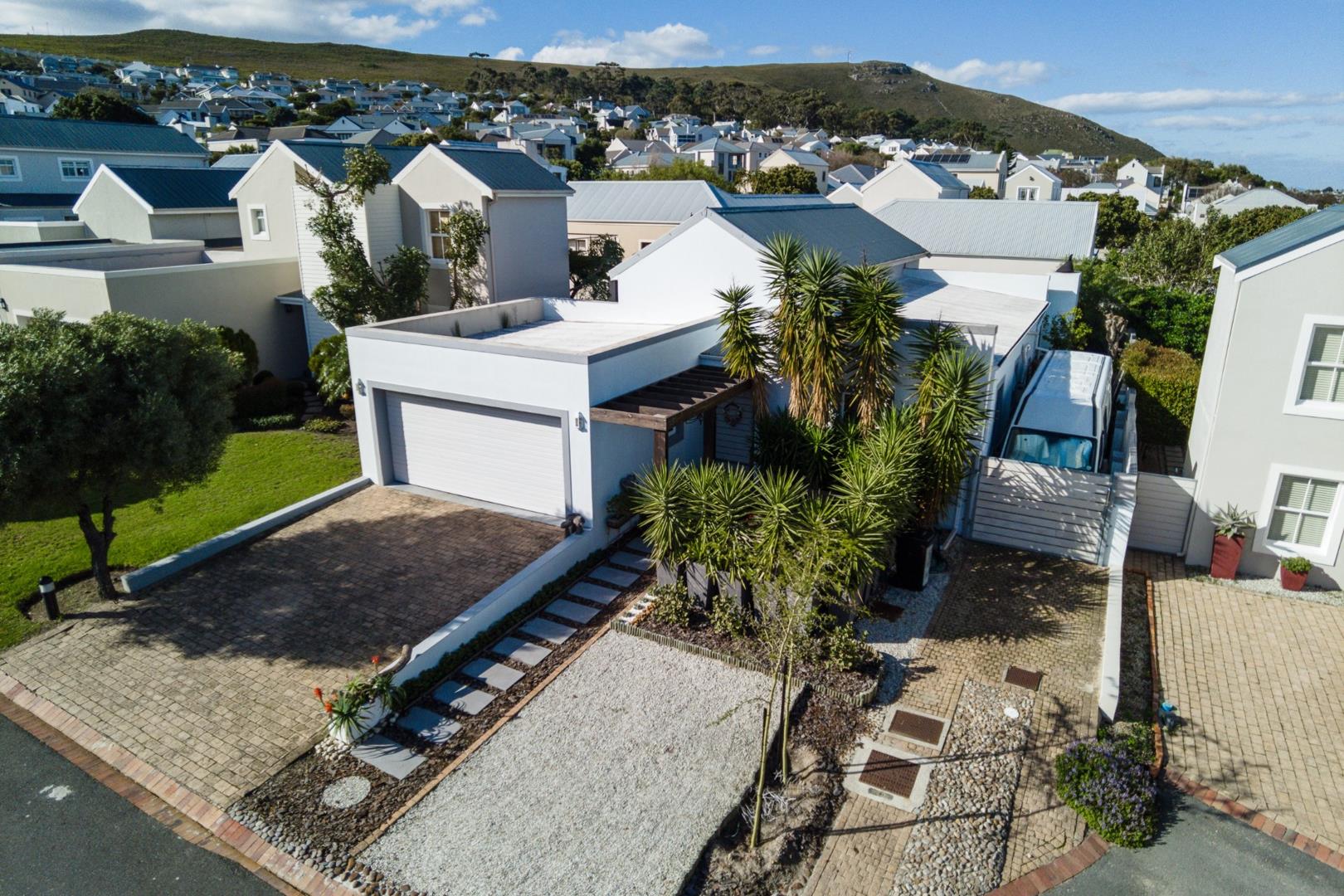 Hemel En Aarde Estate Property Property and houses for sale in Hemel