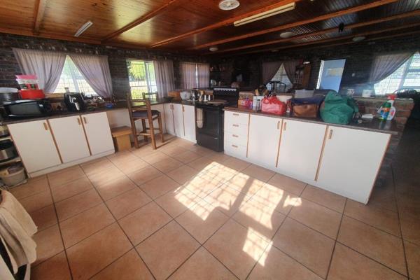 SOLE MANDATE:
In the heart of Gansbaai you will find this large house that is within ...