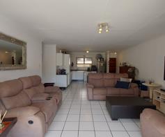 Townhouse for sale in Edge On the Vaal