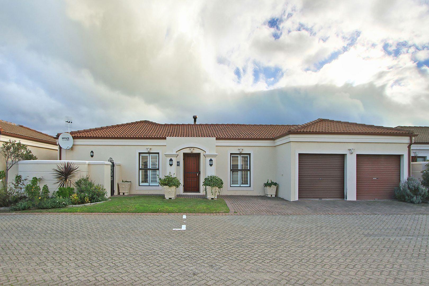 4 Bedroom House for sale in Claremont 24 Keurboom Close P24114626938