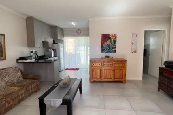 2 Bedroomed townhouse in a very safe complex with good security measures in place.
This ...