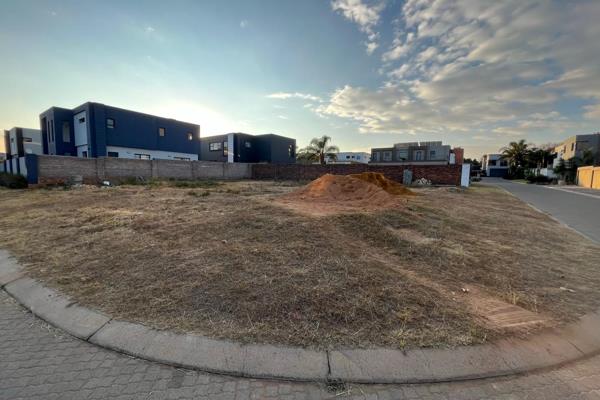 Prime Vacant Land in Secure African Sands Complex, Beyers Park, Boksburg

This prime piece of vacant land is nestled in the ...