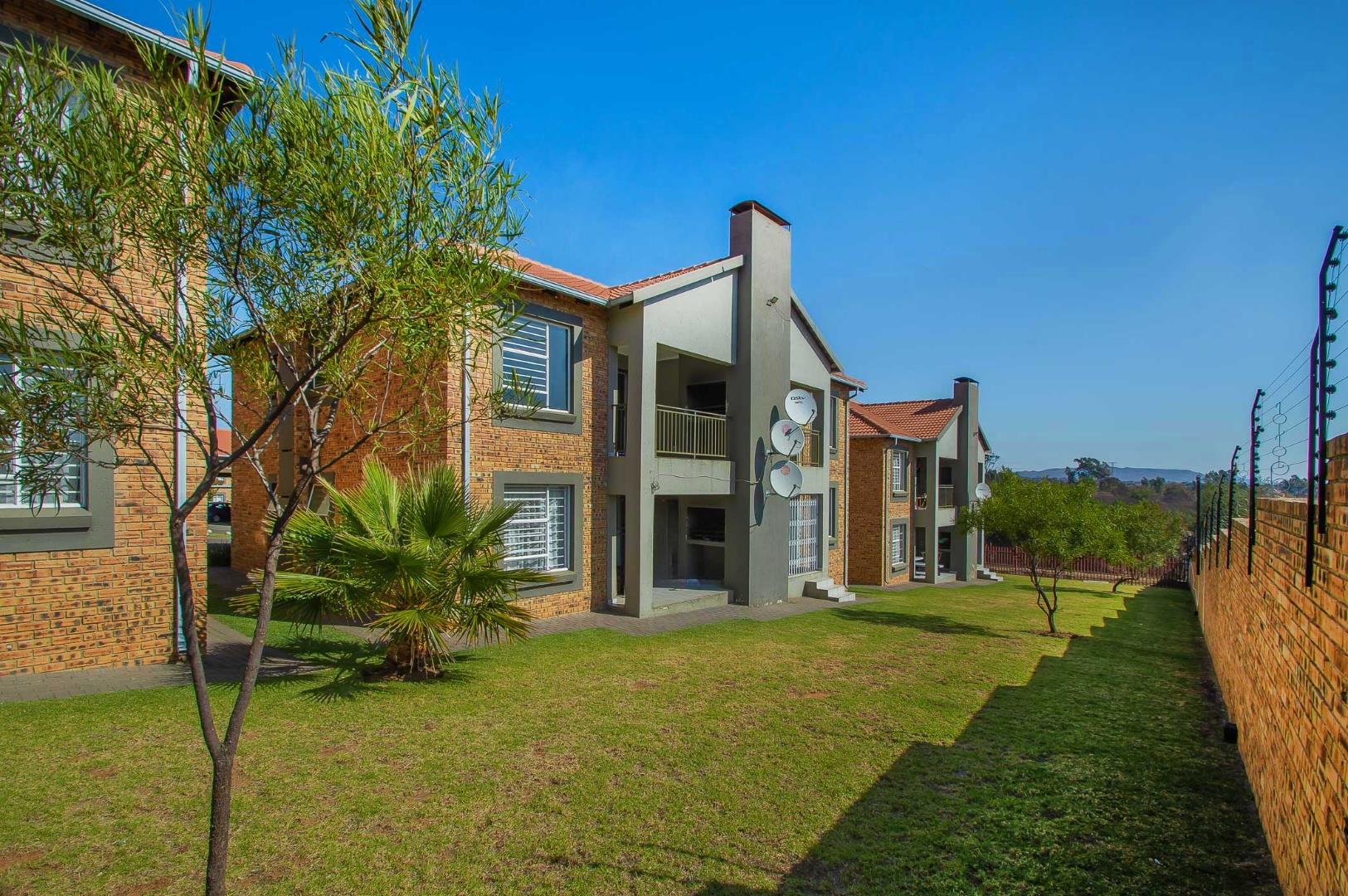 Property and houses for sale in Roodepoort : Roodepoort Property ...
