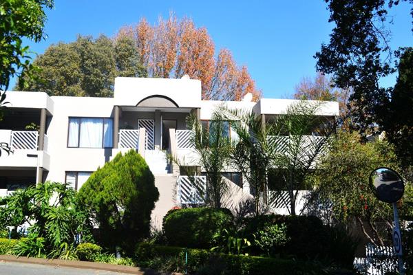 Fantastic location as situated on the corner of Jan Smuts Avenue and Buckingham Avenue ...